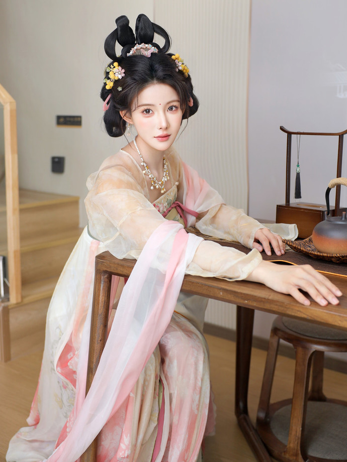 图片[2]-梨霜儿&金允希-写真作品合集资源下载-图欢社